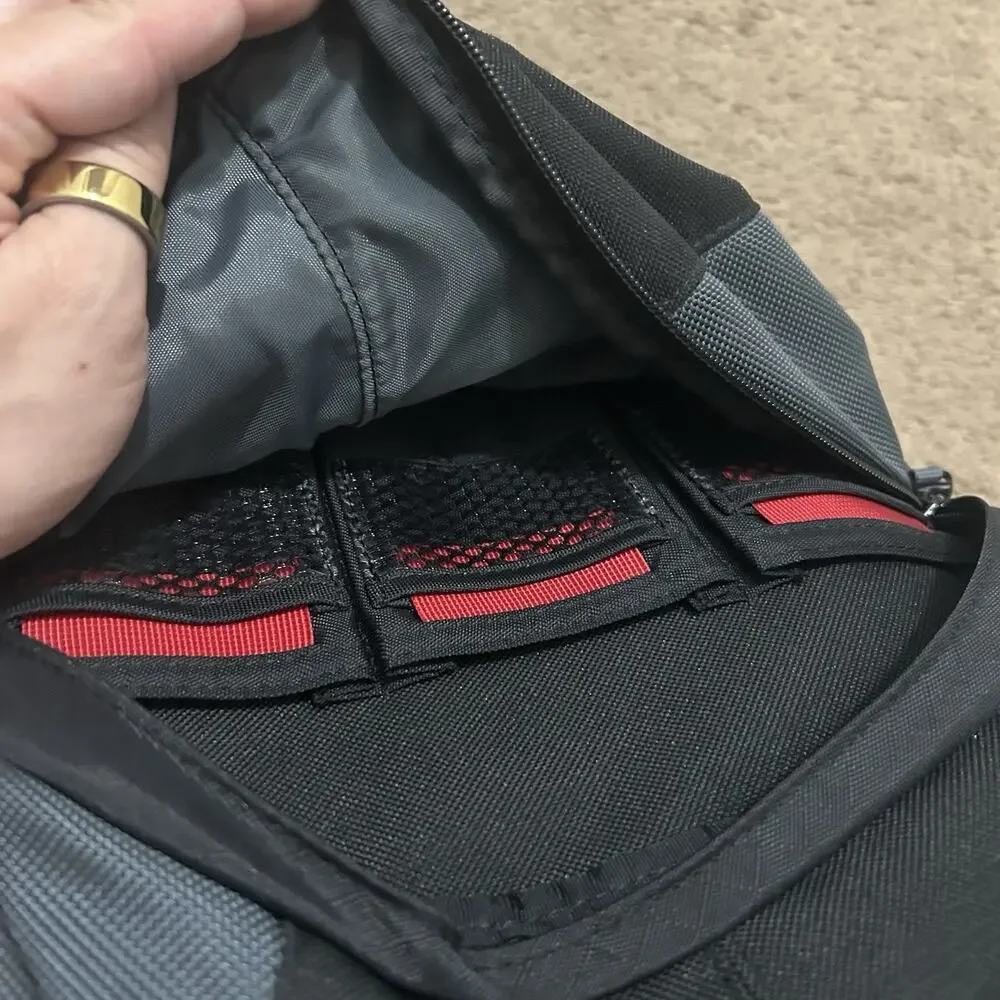 Tarmac Velocity 8X #5768 Over The Shoulder Camera Bag